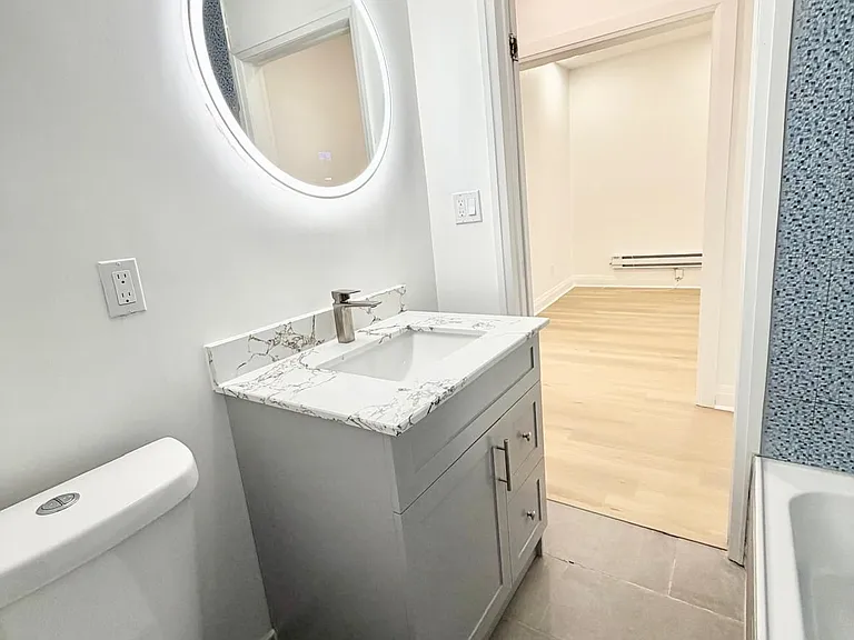275 Lauder Ave #2 — Photo 16
