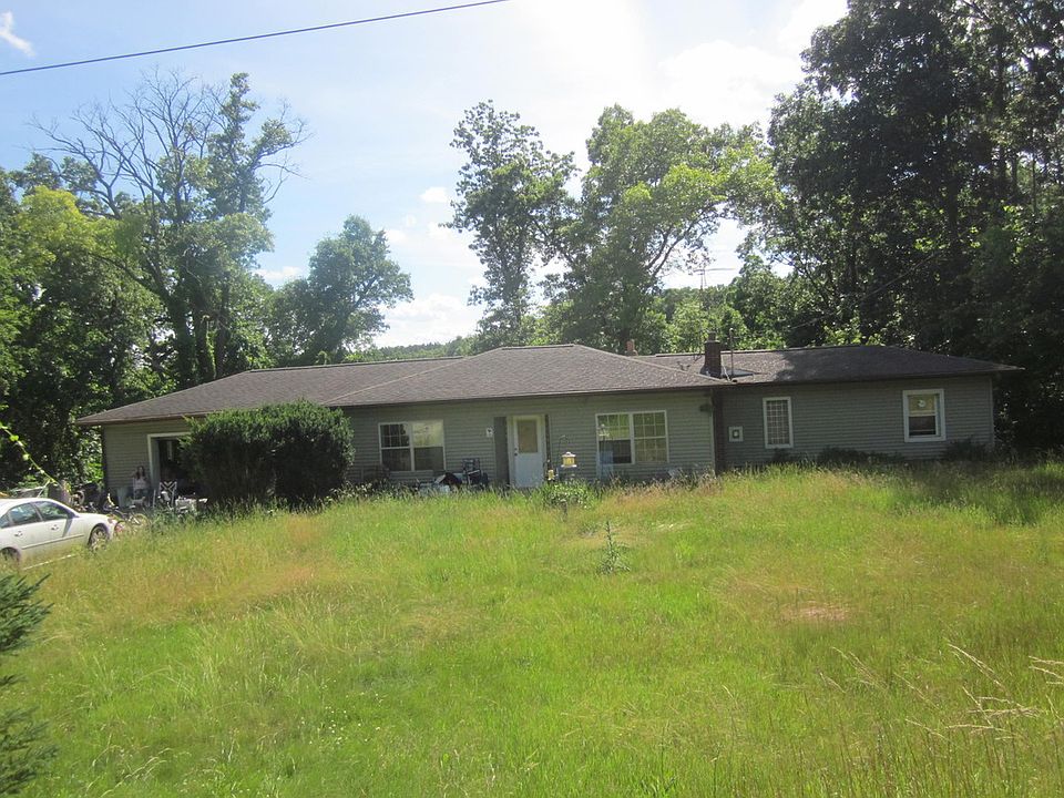 1st image of 9896 S Ionia Rd
