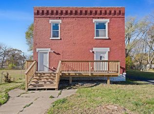 1933 S 6th St, Rockford, IL 61104