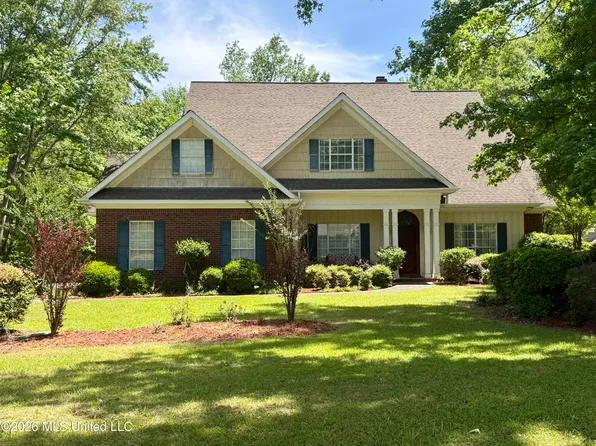 92 Highpointe Dr, Hattiesburg, MS 39402