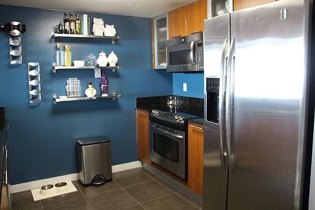 1st image of 1800 N Bayshore Dr APT 1911