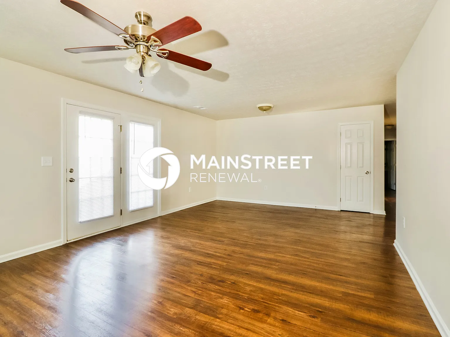 346 Shady Glen Cir — Photo 4