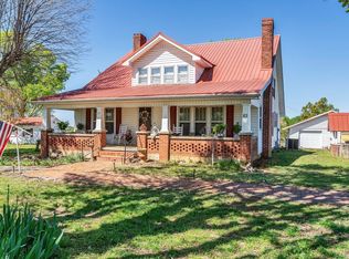 63 Old Huntsville Rd, Fayetteville, TN 37334