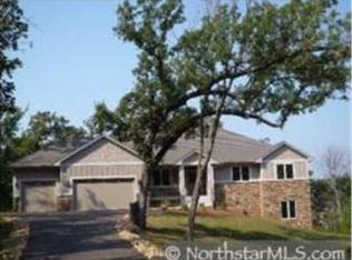 474 Carriage Ln, Hudson, WI 54016