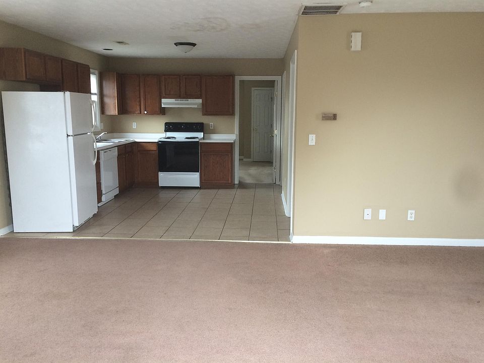 1st image of 1646 Foxhaven Dr APT 8