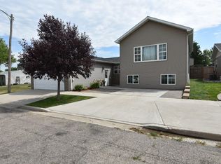 301 S Dakota St, Tioga, ND 58852