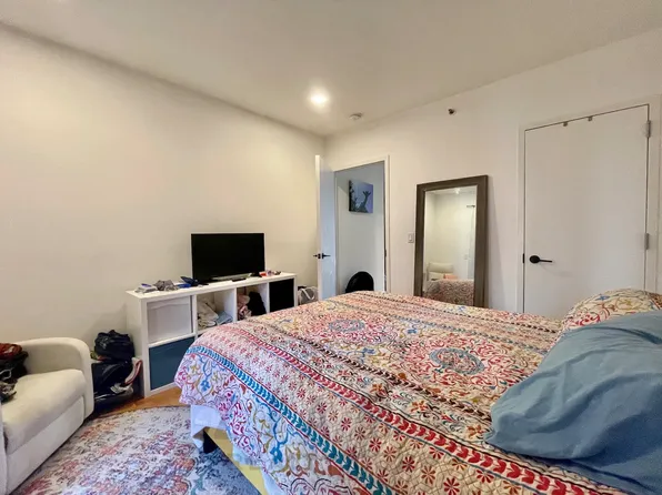 25 East 19th Street image 19 of 19