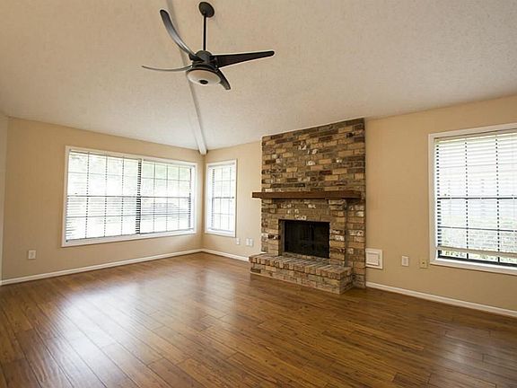 4th image of 1618 Westhurst Ln