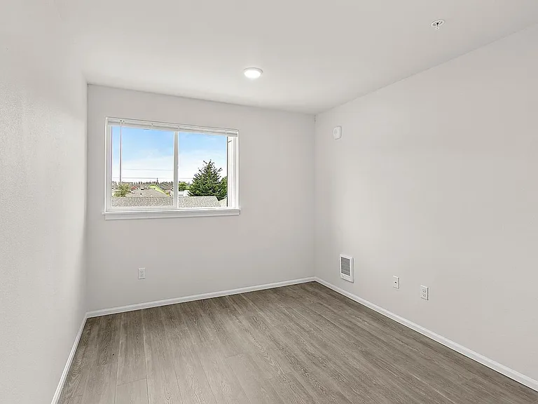 Cedar Place — Photo 23