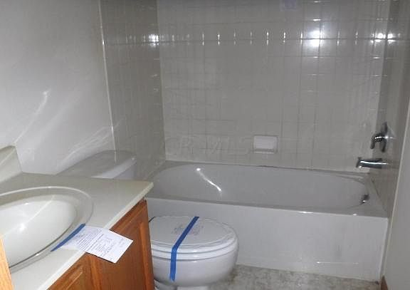 4th image of 6037 Nasby Dr