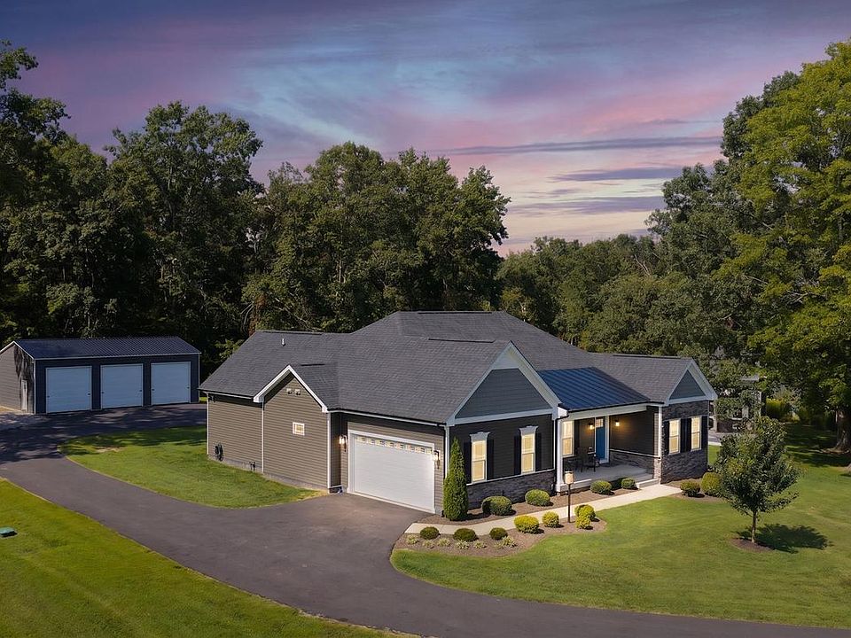 1st image of 9409 Signature Way