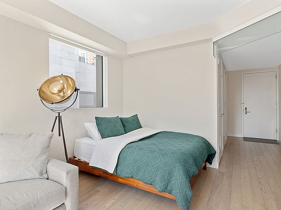 4th image of 505 W 43rd St #7J
