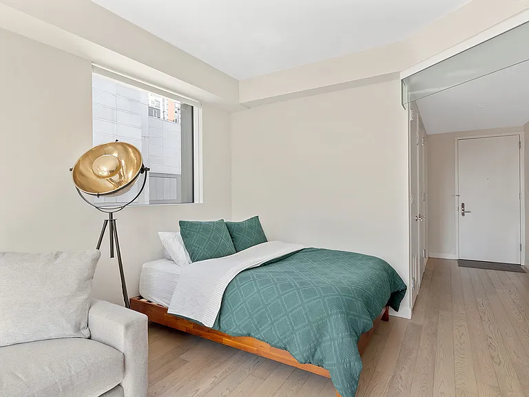 505 W 43rd St #7J — Photo 4