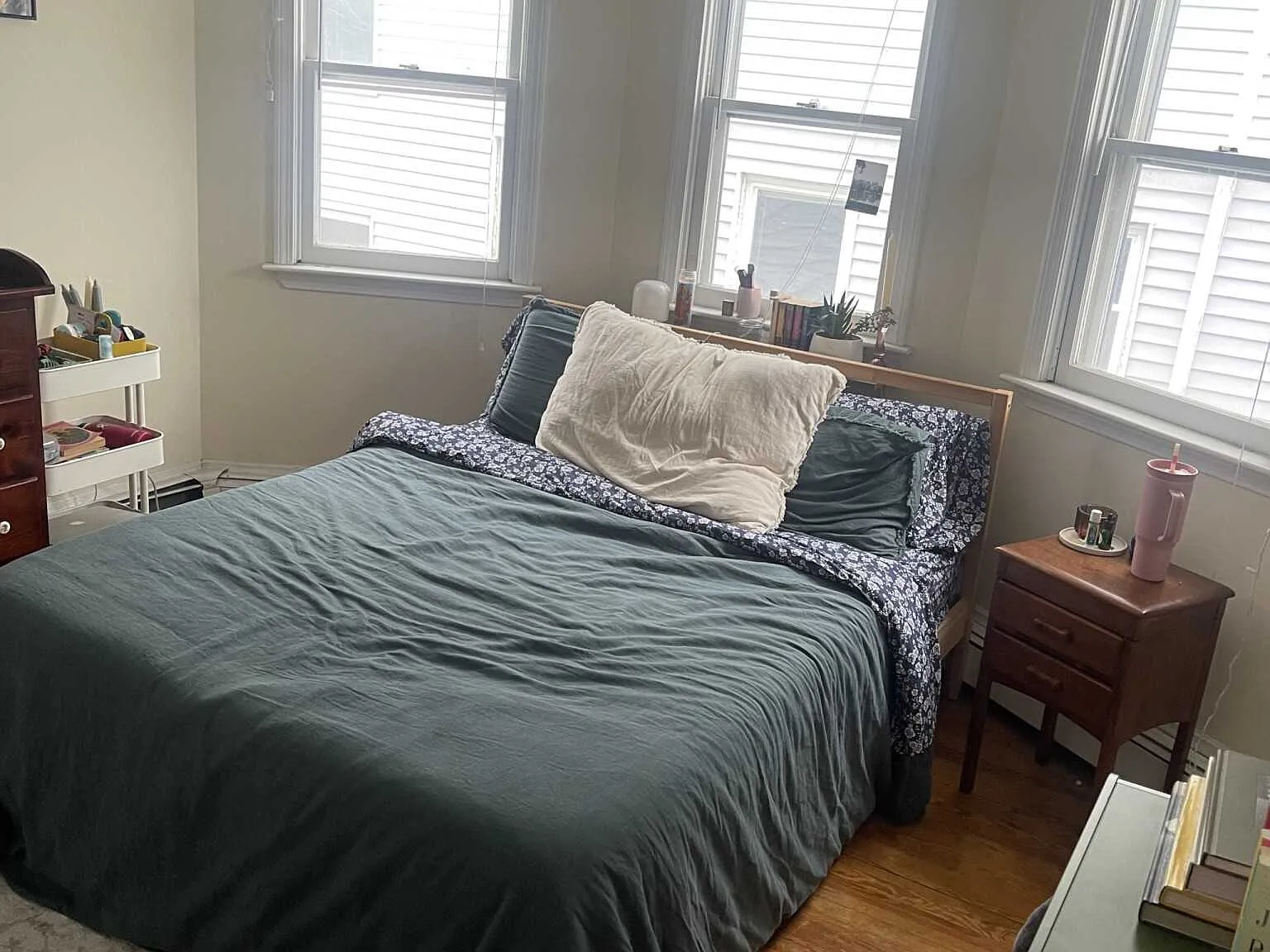 5 bed, $4,595 — Photo 2