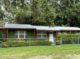 240 N Pine St, Bronson, FL 32621