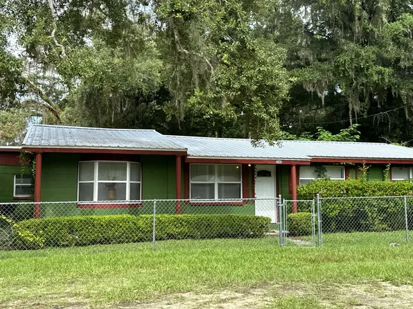 240 N Pine St, Bronson, FL 32621