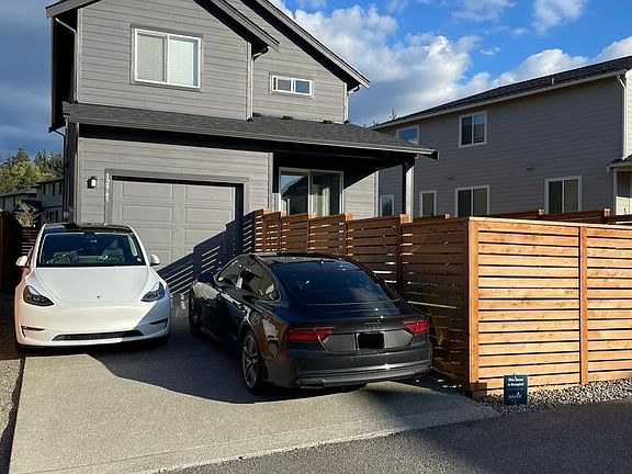 2nd image of 12965 Summer Ln E