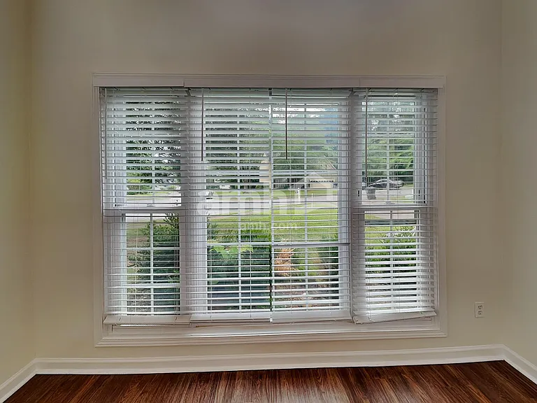 555 Fosters Mill Ln — Photo 8