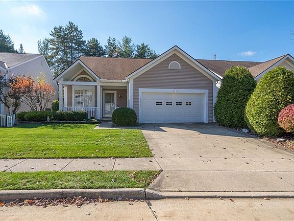 2nd image of 19260 Hidden Woods Ln