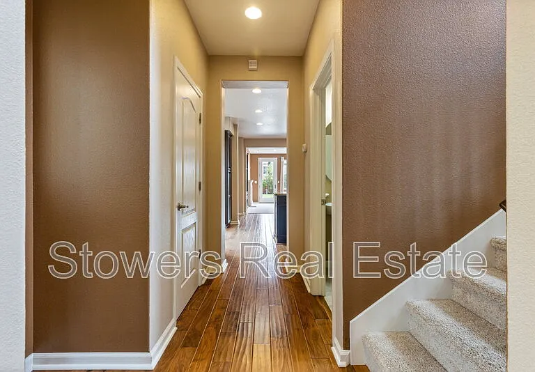 2512 Piccadilly Cir — Photo 11