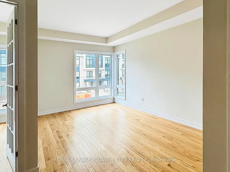 3098 Meadowridge Dr — Photo 7