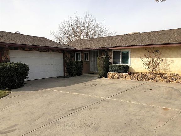 5th image of 15980 Arroyo Dr