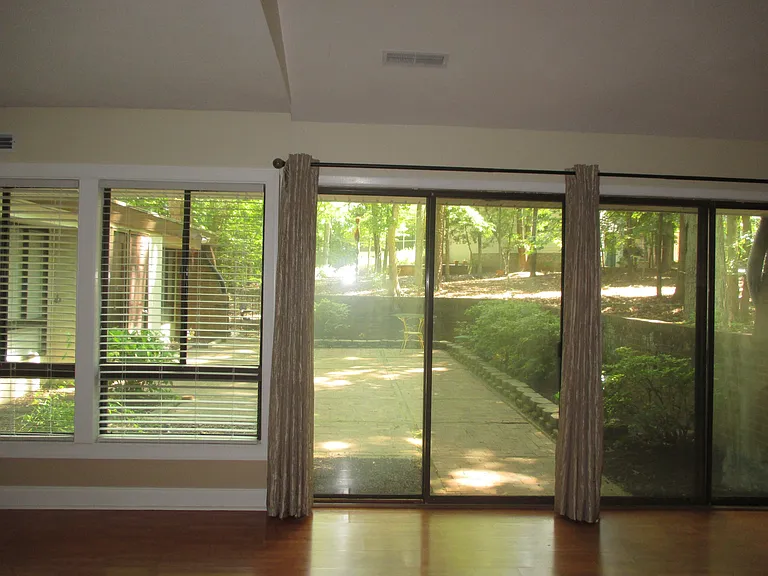 41 Greenside Ln — Photo 9