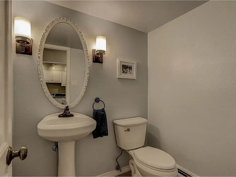 3528 S Ivanhoe St — Photo 14