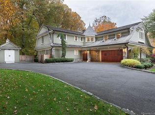 218 Riders Ln, Fairfield, CT 06824