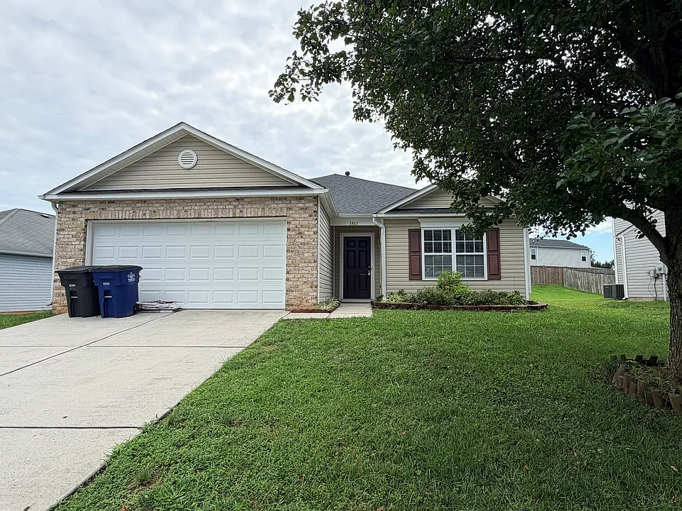 3963 Heather View Ln