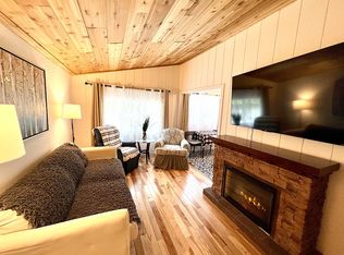 20 Hickory Tree Ln, Sparta, NJ 07871