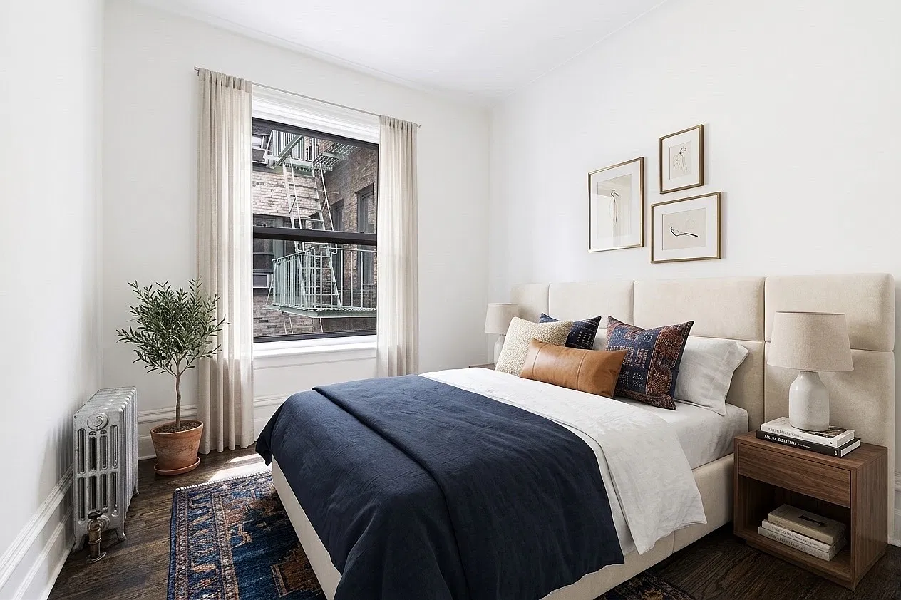 341 West 45th Street — Photo 2