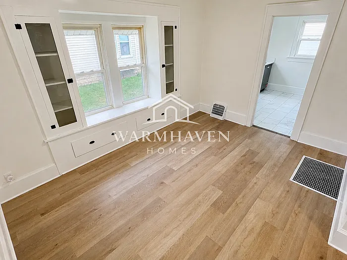 2137 12th St SW — Photo 5