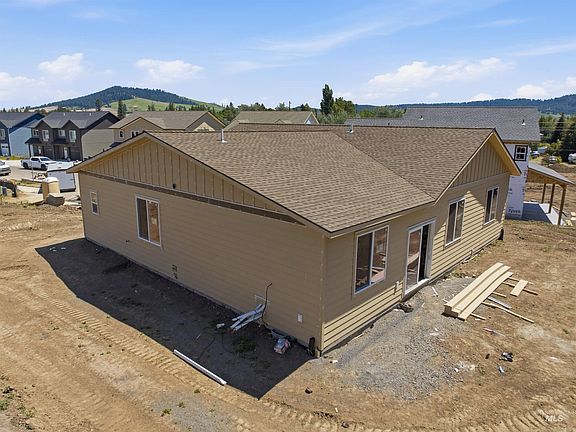 3rd image of 2812 Cyprus Cir