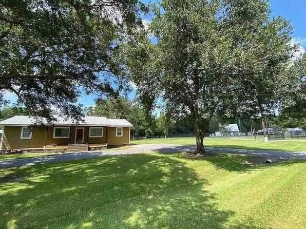12068 Griffith Rd, Gonzales, LA 70737
