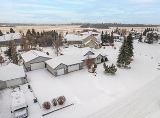 19 Country Ln, Stony Plain, AB T7Z2L1