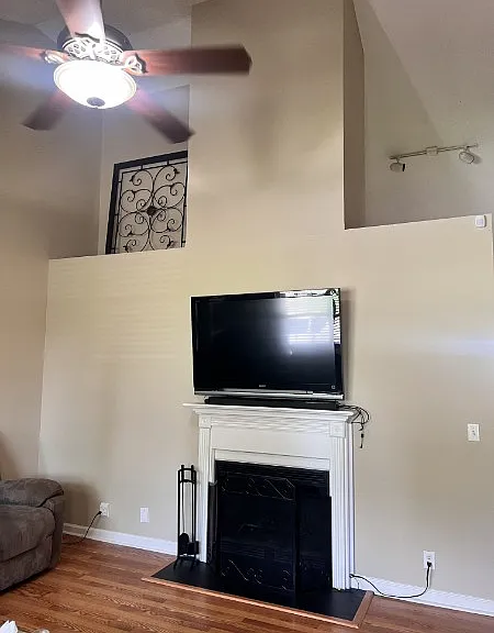 100 Ashley Cv — Photo 2