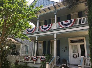 1315 24th St, Galveston, TX 77550