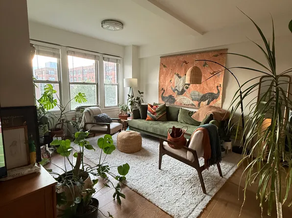 2500 Q St NW, Washington, DC