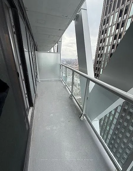 230 Simcoe St #2512 — Photo 25