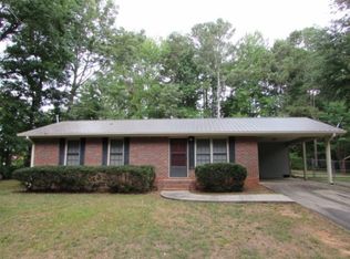 228 Howell Dr, Canton, GA 30115
