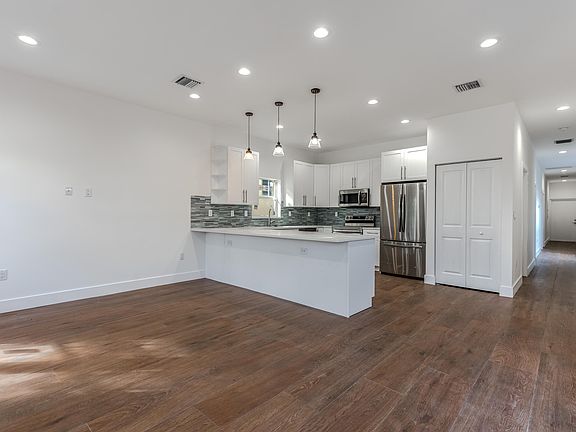 2nd image of 527 N F Street
