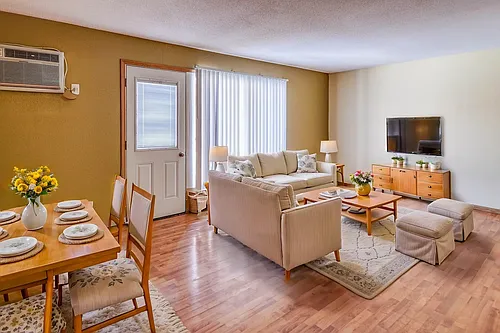 Gateway Commons Photo 1