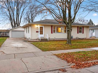 154 N Lark St, Oshkosh, WI, 54902