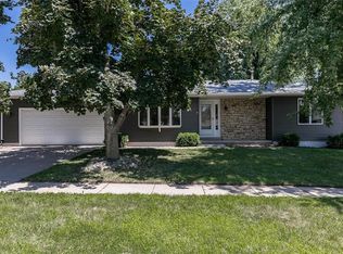 3195 7th St, Marion, IA 52302
