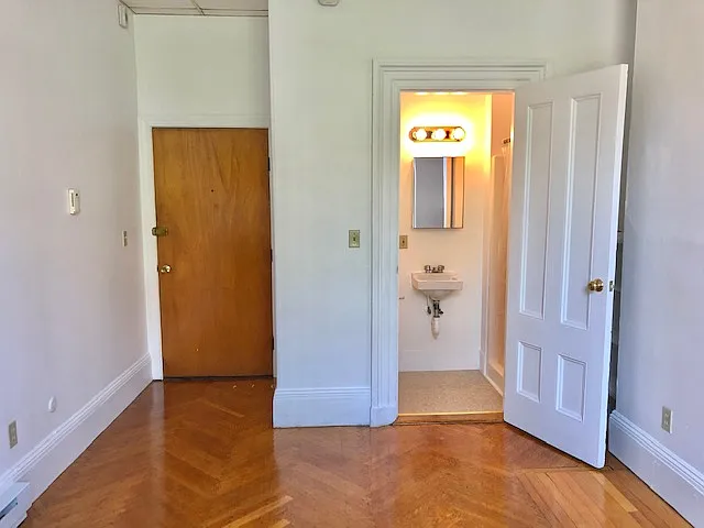 405 Beacon St #6 — Photo 3
