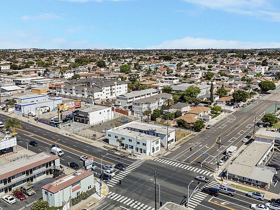 3rd image of 1401 Pacific Coast Hwy
