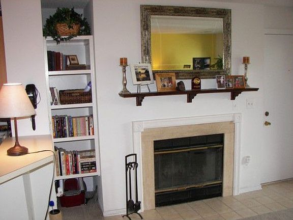 Fireplace/Built In Shelves