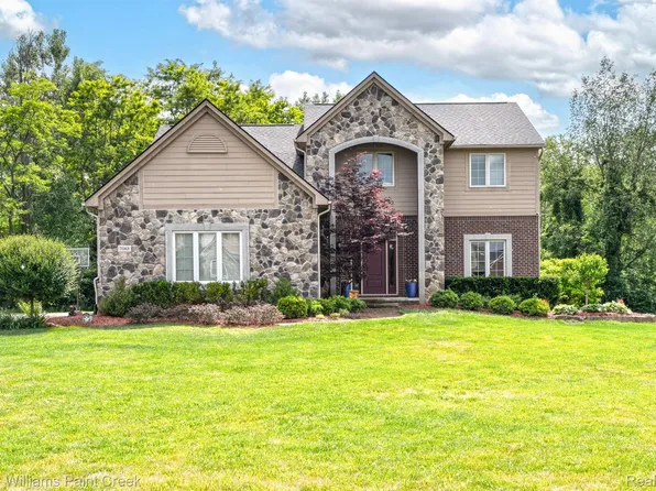 7163 Ingomar Ln, Clarkston, MI 48348