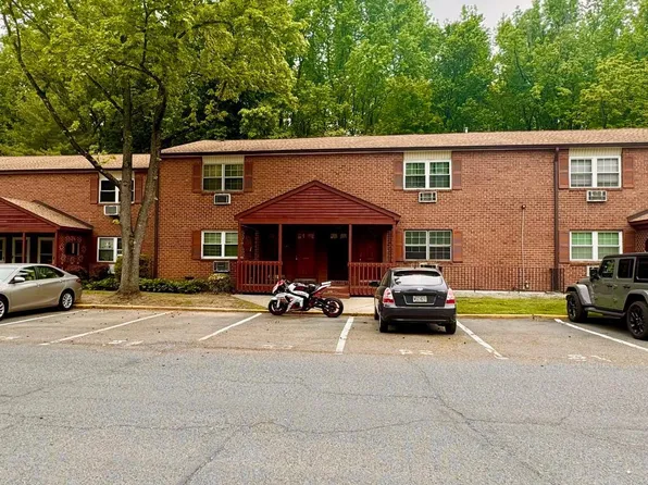 311 Garnet Dr, Burlington, NJ 08016